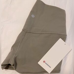 NWT LULULEMON ALIGN BIKE SHORTS 4” Size 4. high rise  BROWN NOMAD CLAY TAN NWT